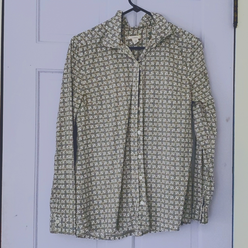 Womens patterned button-down